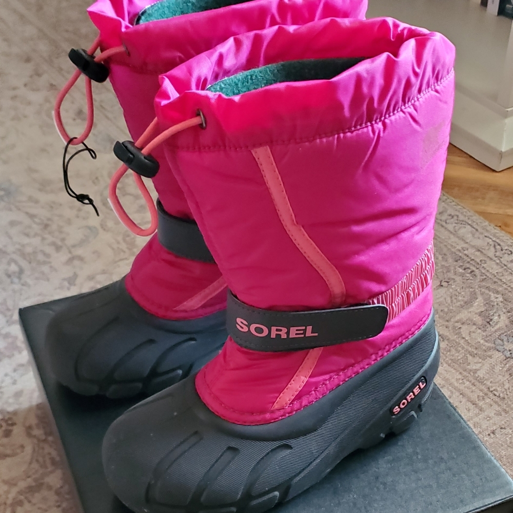 Sorel flurry snow boots youth size 1 pink